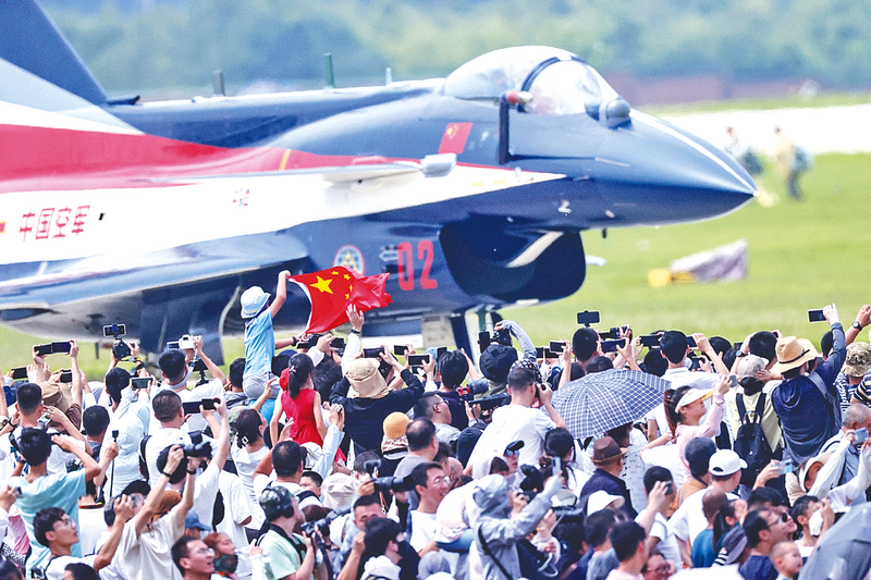 快鸡影院逼逼鸡巴长春航空展迎来首个公众日